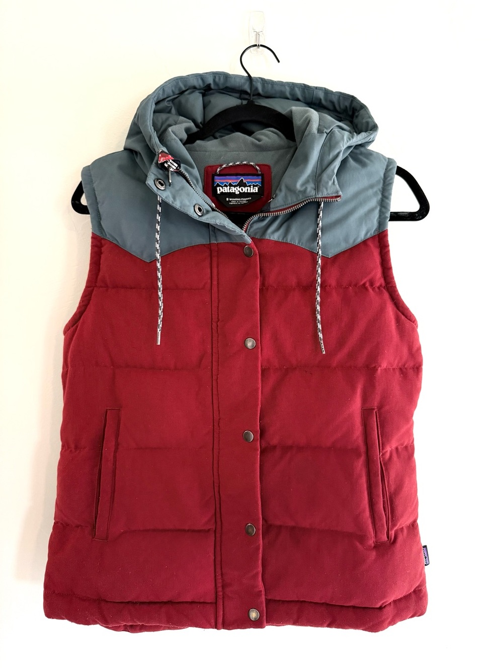 Patagonia Women’s Bivy Hooded Down Vest Mushroom Lining Red Gray Size S
